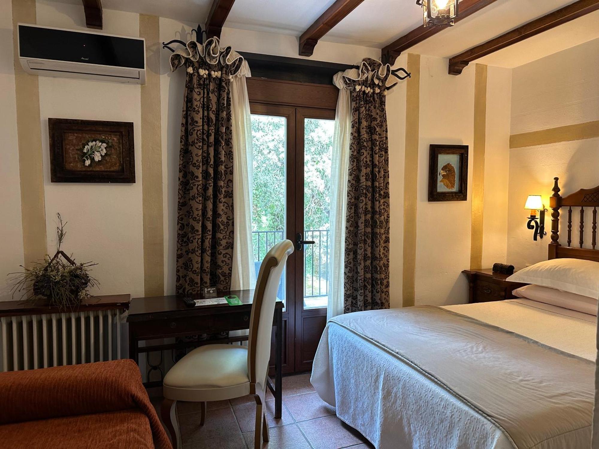 Hotel Rural Convento Santa Maria De La Sierra Arroyo Frio Bagian luar foto